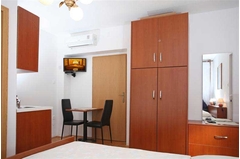 Günstige Ferienwohnung für zwei Personen Makarska - Apartment Marita S2 / 05